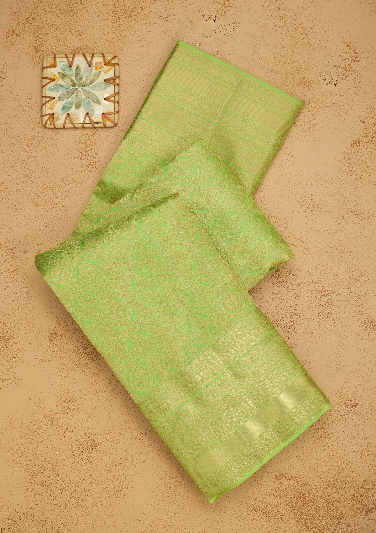 Parrot Green Zariwork Pure Silk Saree-Koskii