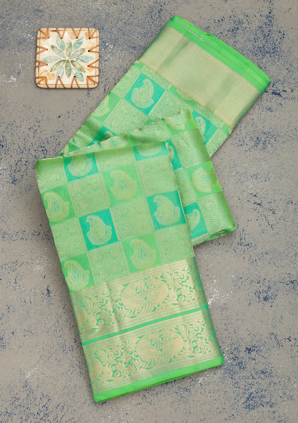 Parrot Green Zariwork Pure Silk Saree-Koskii