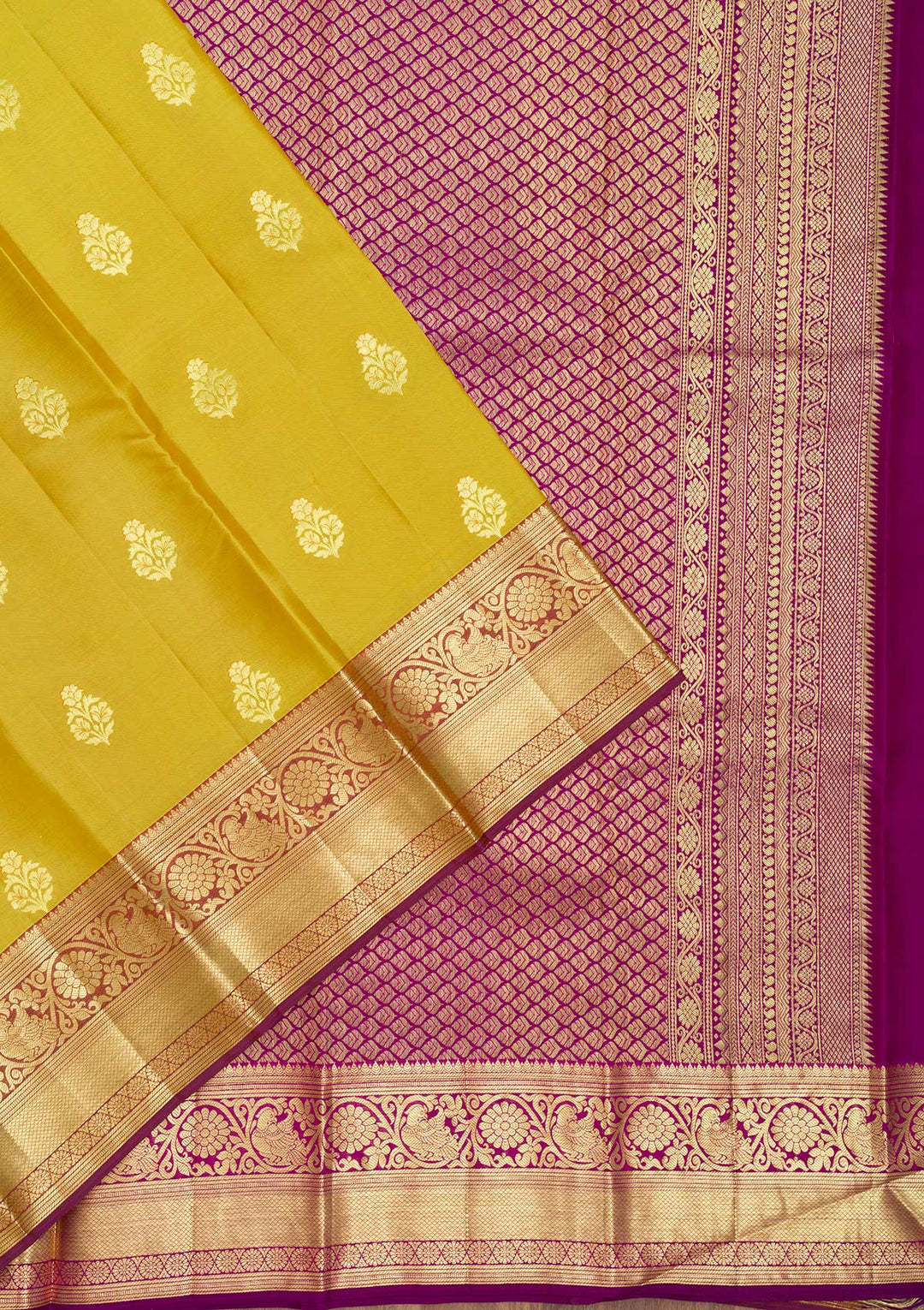 Parrot Green Zariwork Pure Silk Saree-Koskii