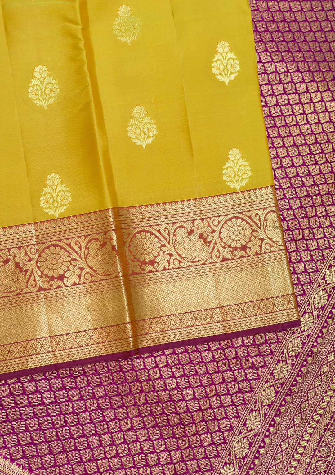 Parrot Green Zariwork Pure Silk Saree-Koskii