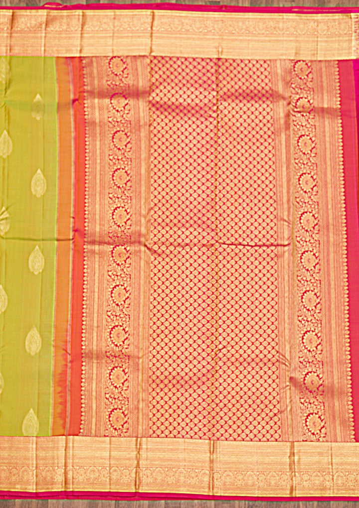 Parrot Green Zariwork Pure Silk Saree-Koskii