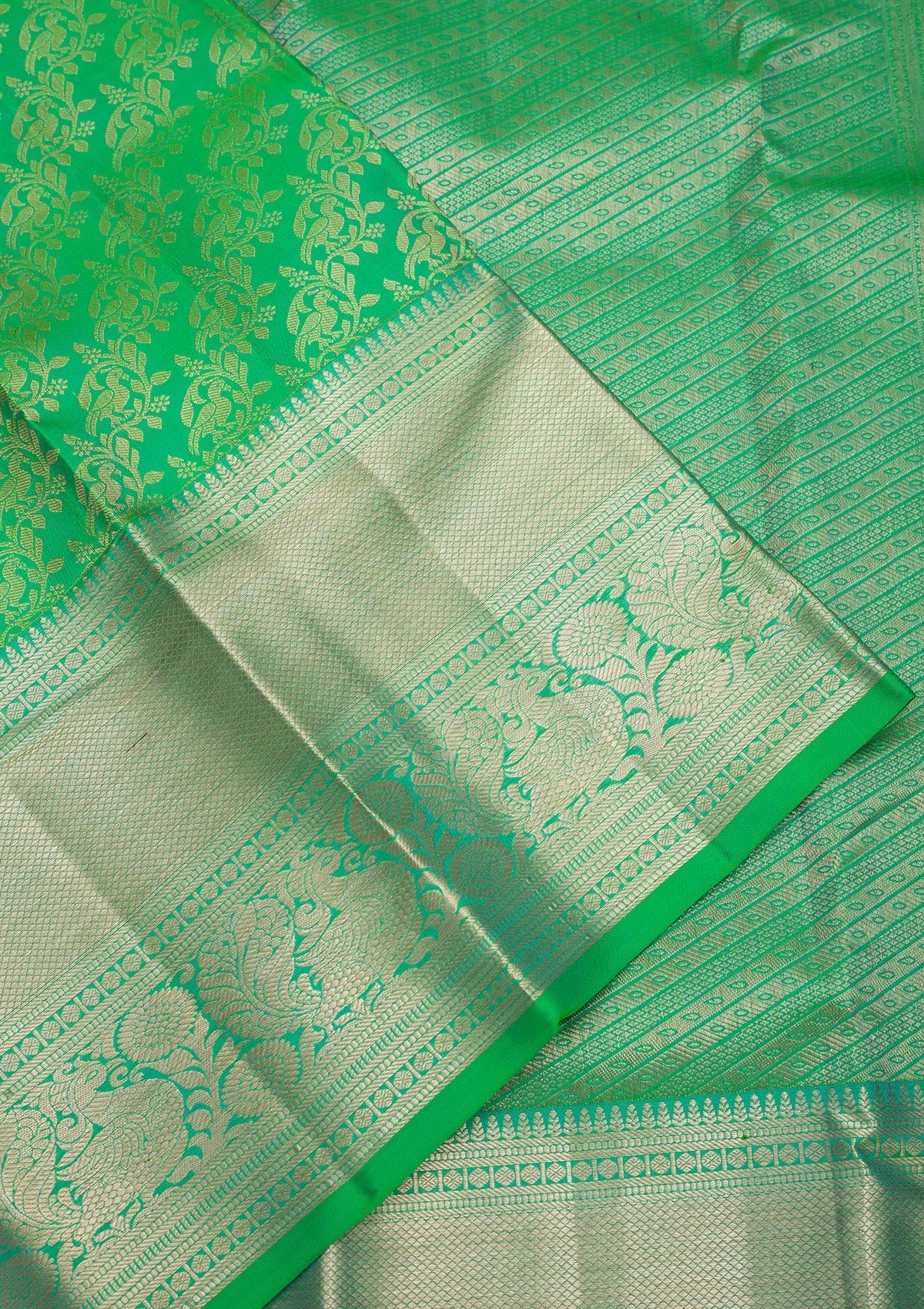 Parrot Green Zariwork Pure Silk Saree-Koskii
