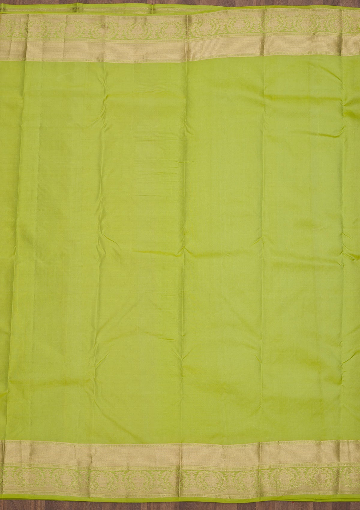 Parrot Green Zariwork Pure Silk Saree-Koskii
