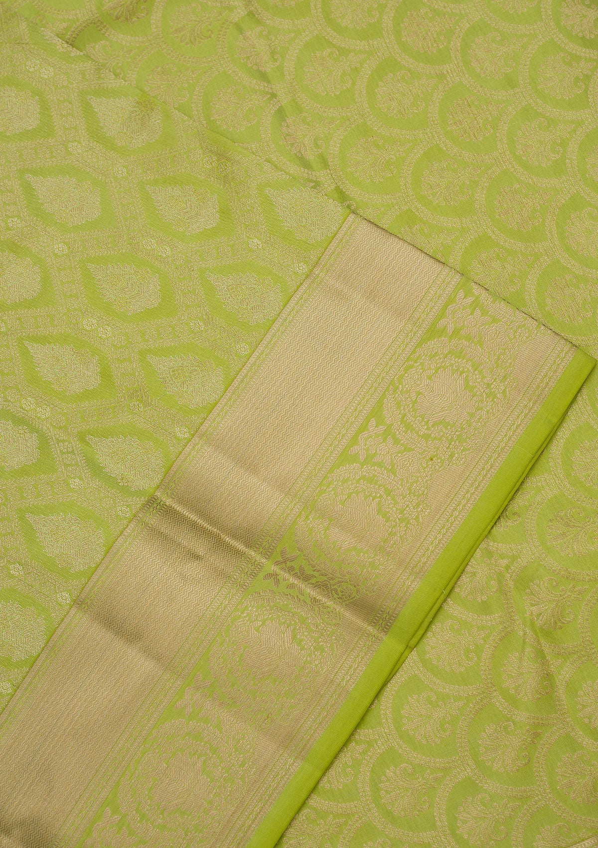 Parrot Green Zariwork Pure Silk Saree-Koskii