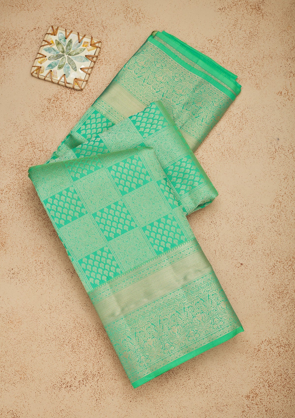 Parrot Green Zariwork Pure Silk Saree-Koskii