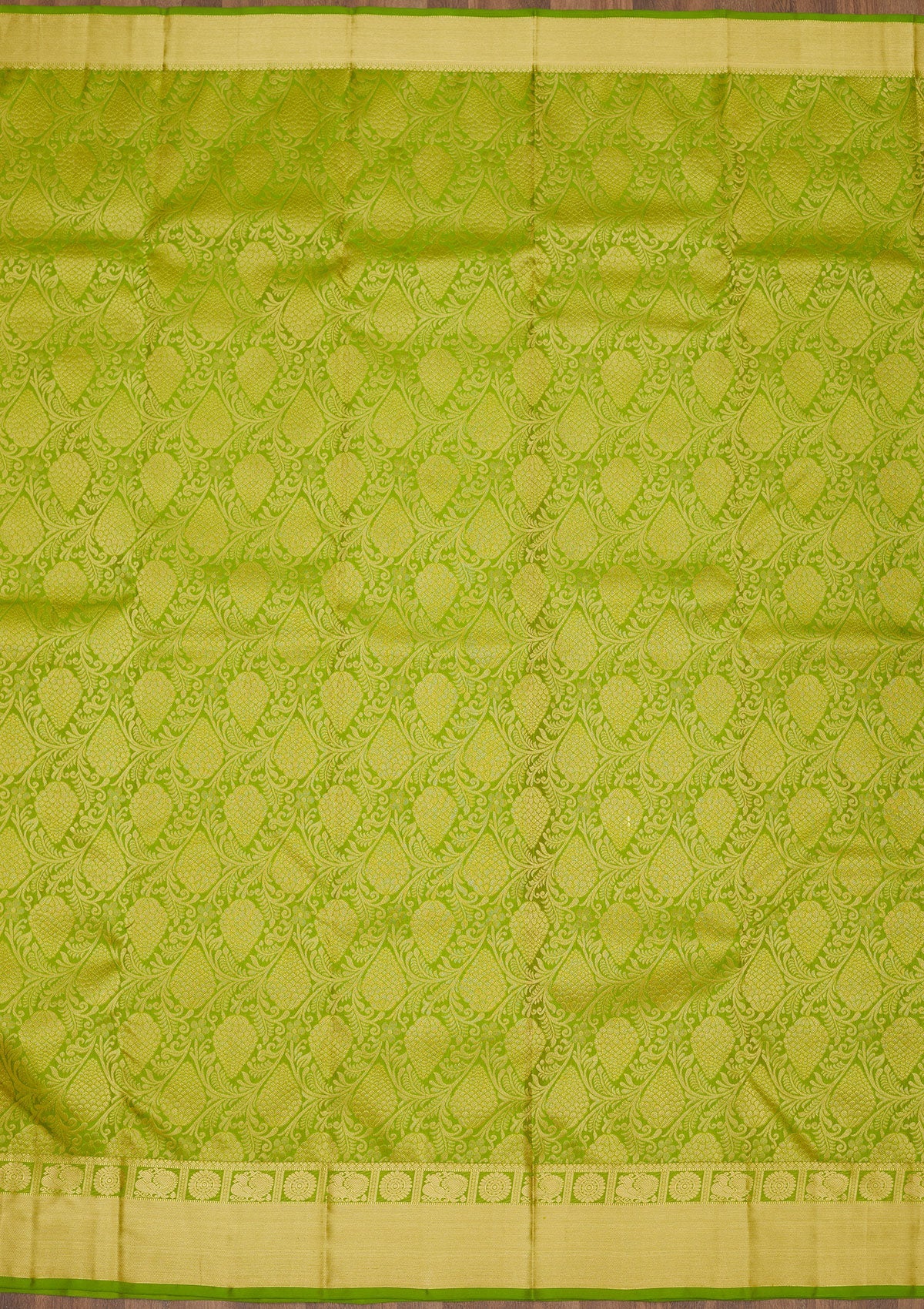 Parrot Green Zariwork Pure Silk Saree-Koskii