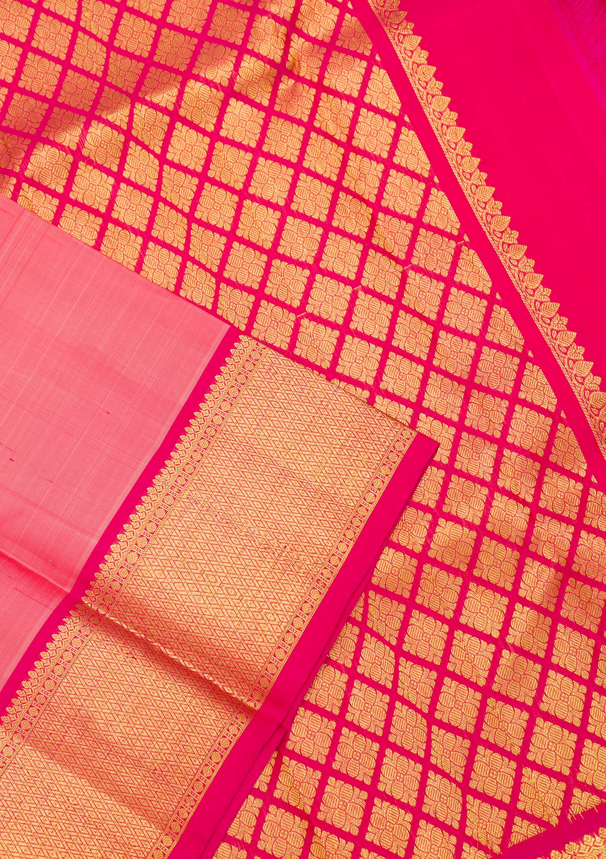 Peach Zariwork Pure Silk Saree-Koskii