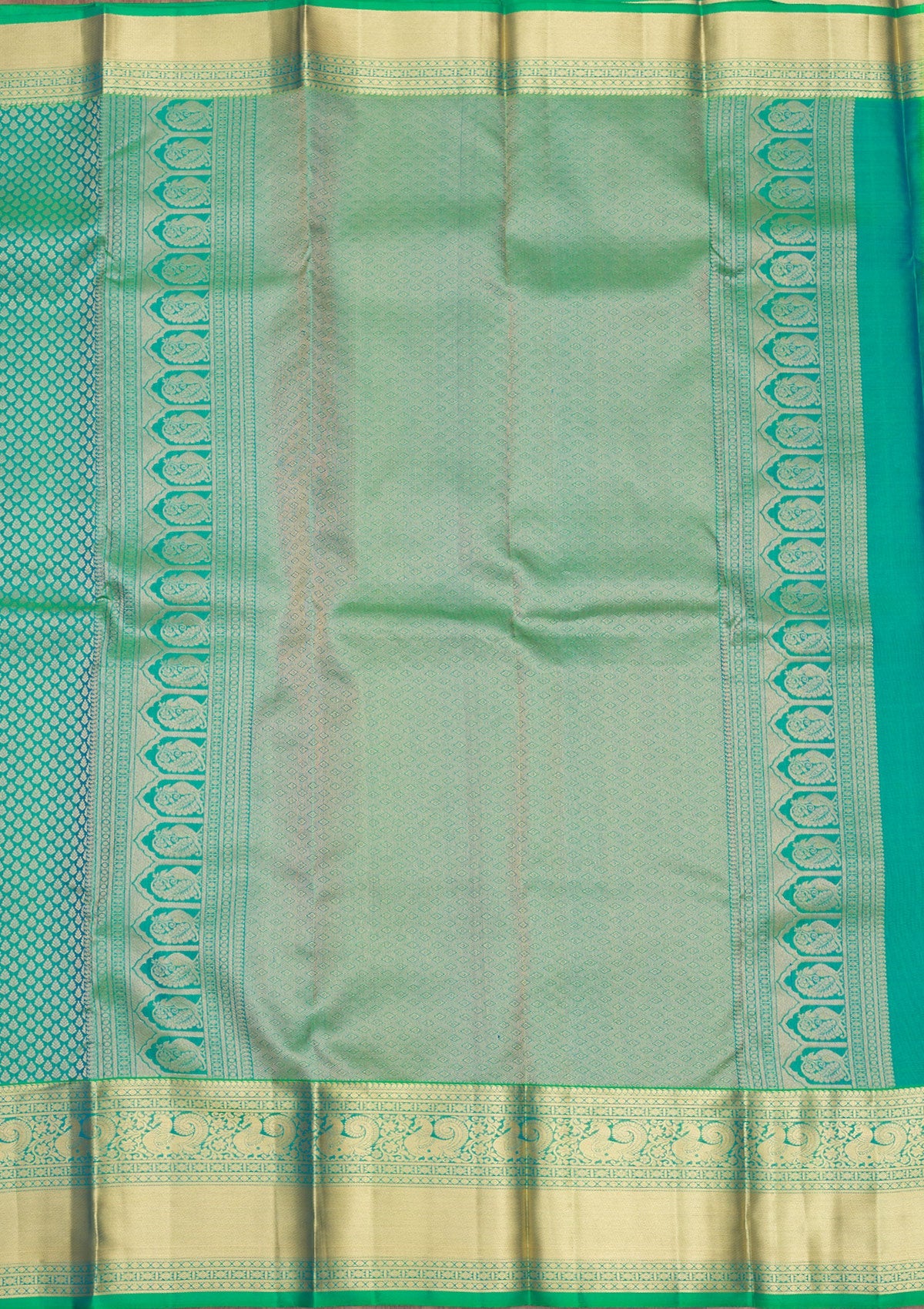 Peacock Green Zariwork Pure Silk Saree-Koskii