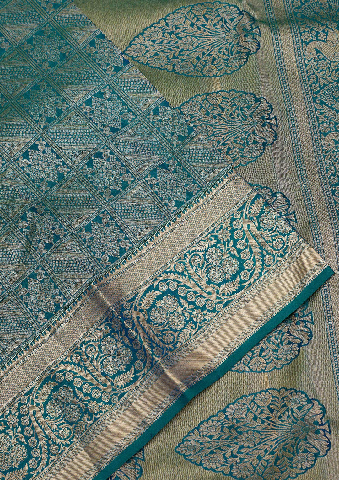 Peacock Green Zariwork Pure Silk Saree-Koskii