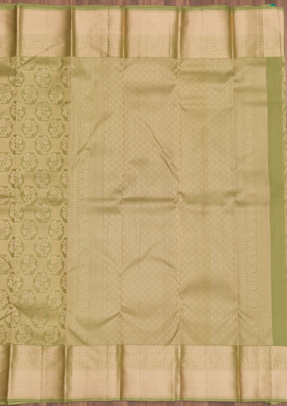 Pista Green Zariwork Pure Silk Saree-Koskii
