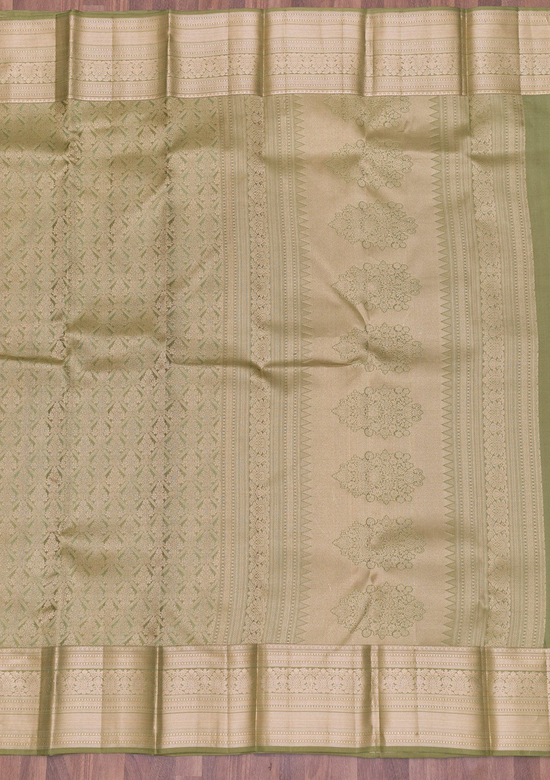 Pista Green Zariwork Pure Silk Saree-Koskii