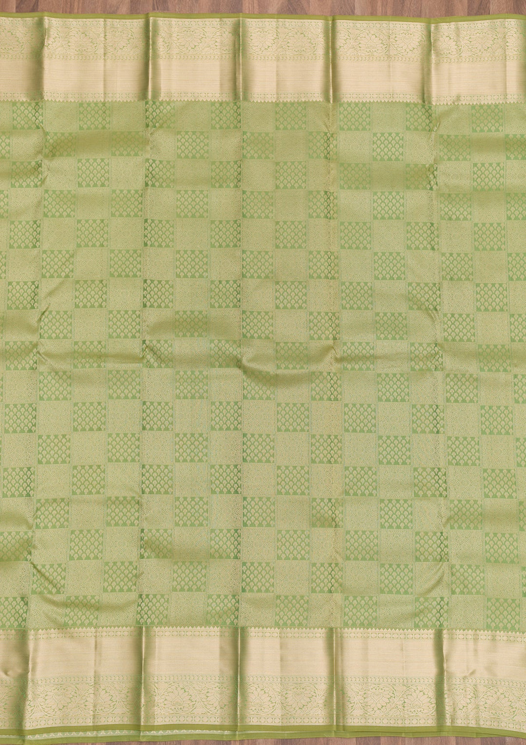Pista Green Zariwork Pure Silk Saree-Koskii