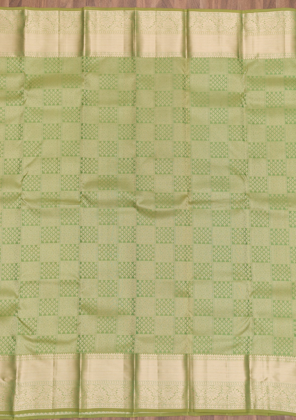 Pista Green Zariwork Pure Silk Saree-Koskii