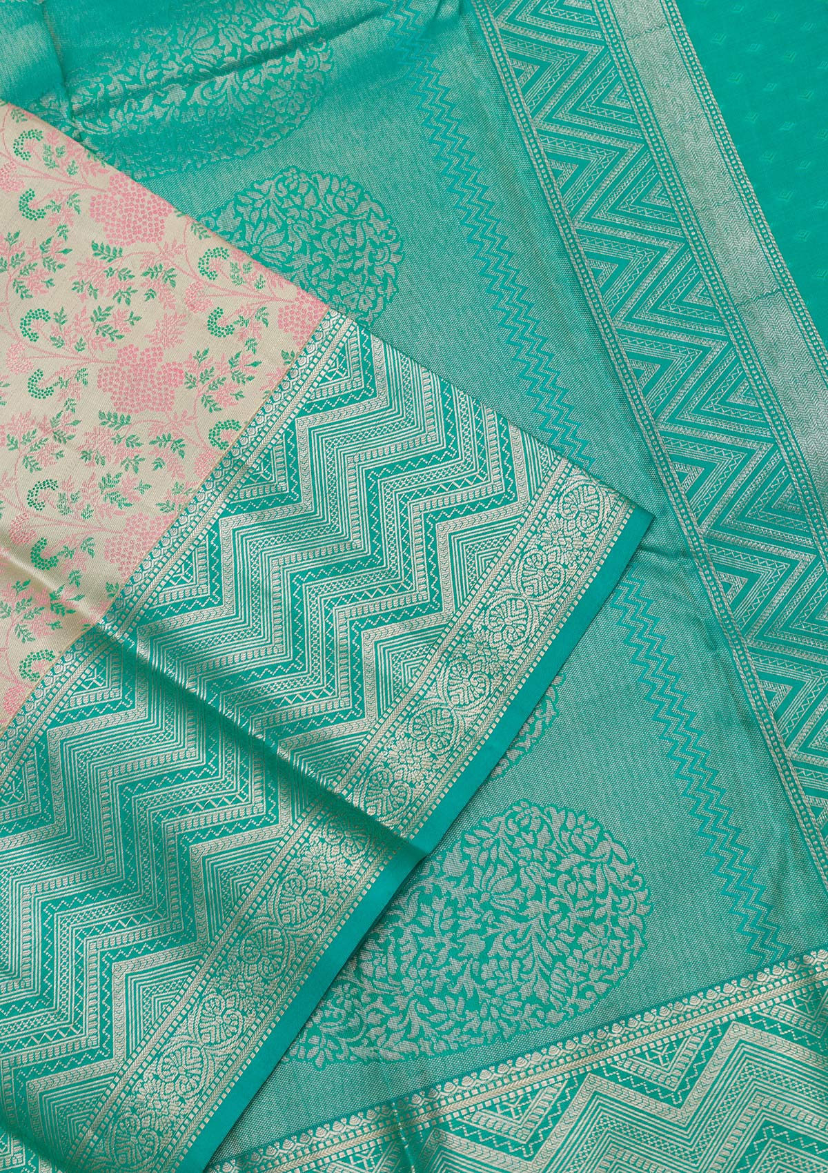 Pista Green Zariwork Pure Silk Saree-Koskii