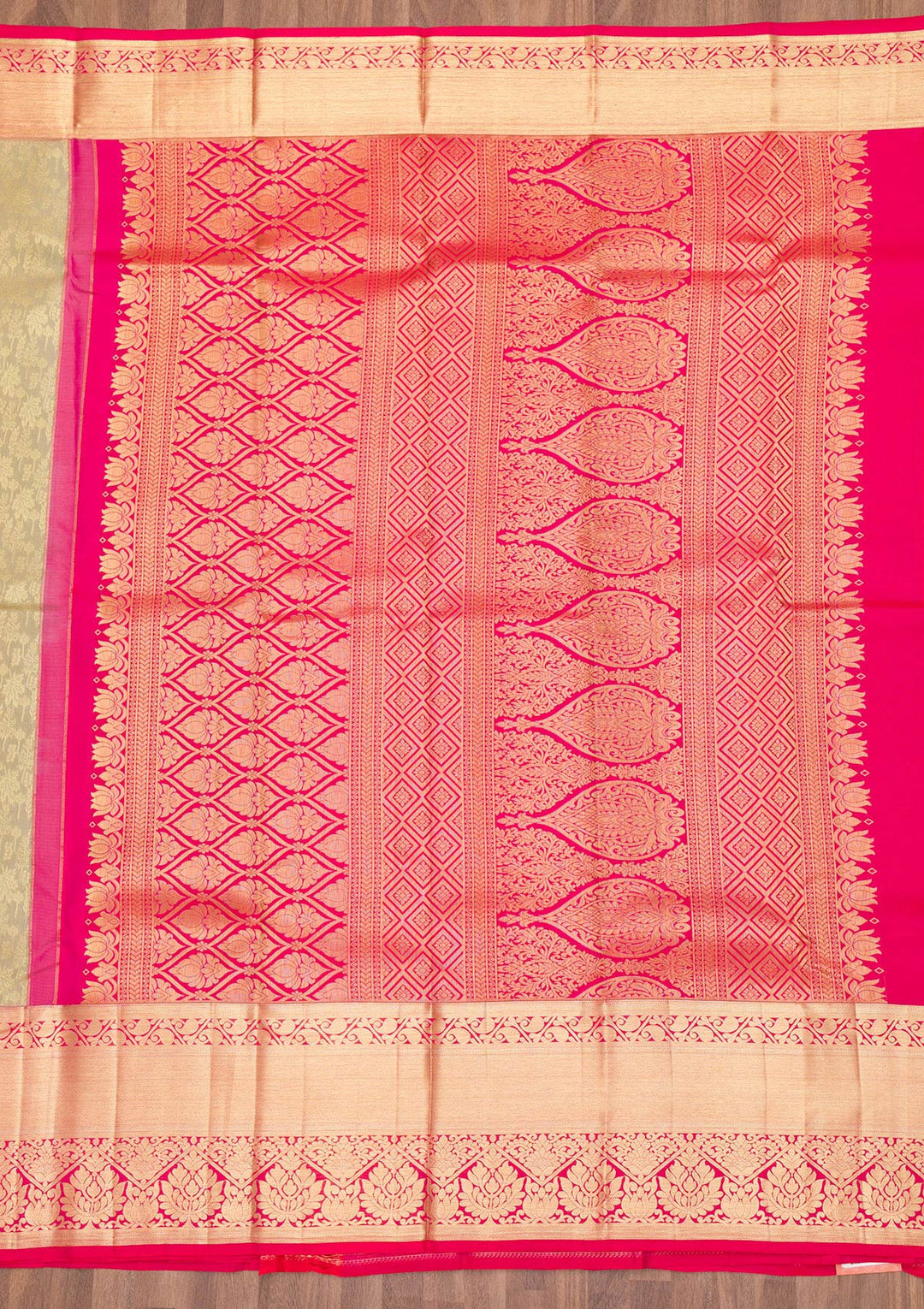 Pista Green Zariwork Pure Silk Saree-Koskii