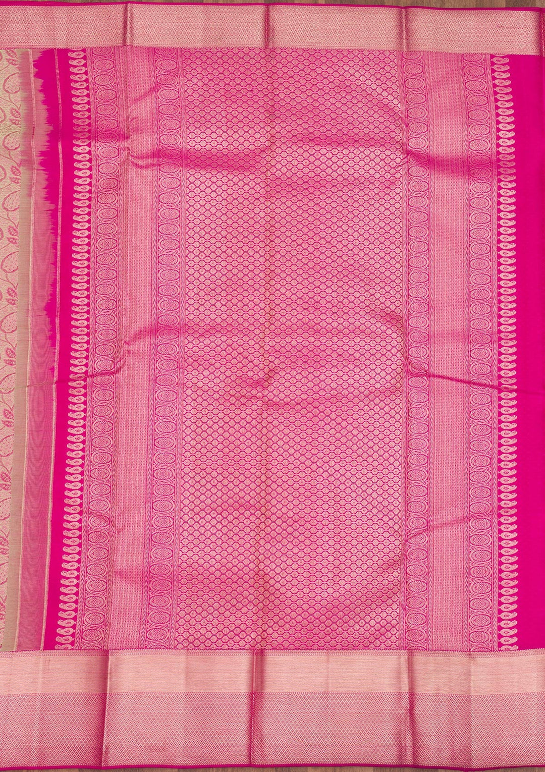 Pista Green Zariwork Pure Silk Saree-Koskii