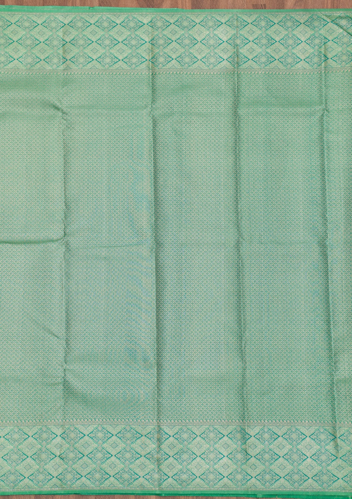 Pista Green Zariwork Pure Silk Saree-Koskii