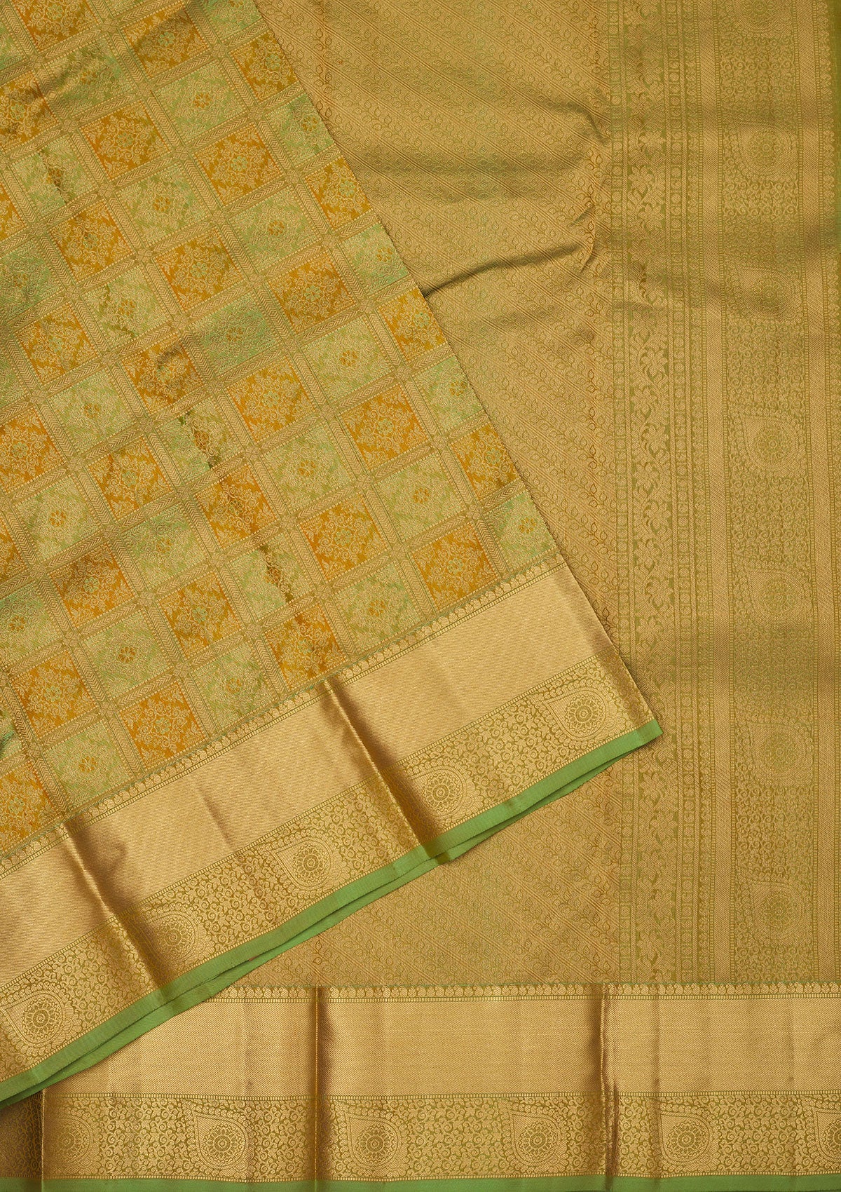Pista Green Zariwork Pure Silk Saree-Koskii