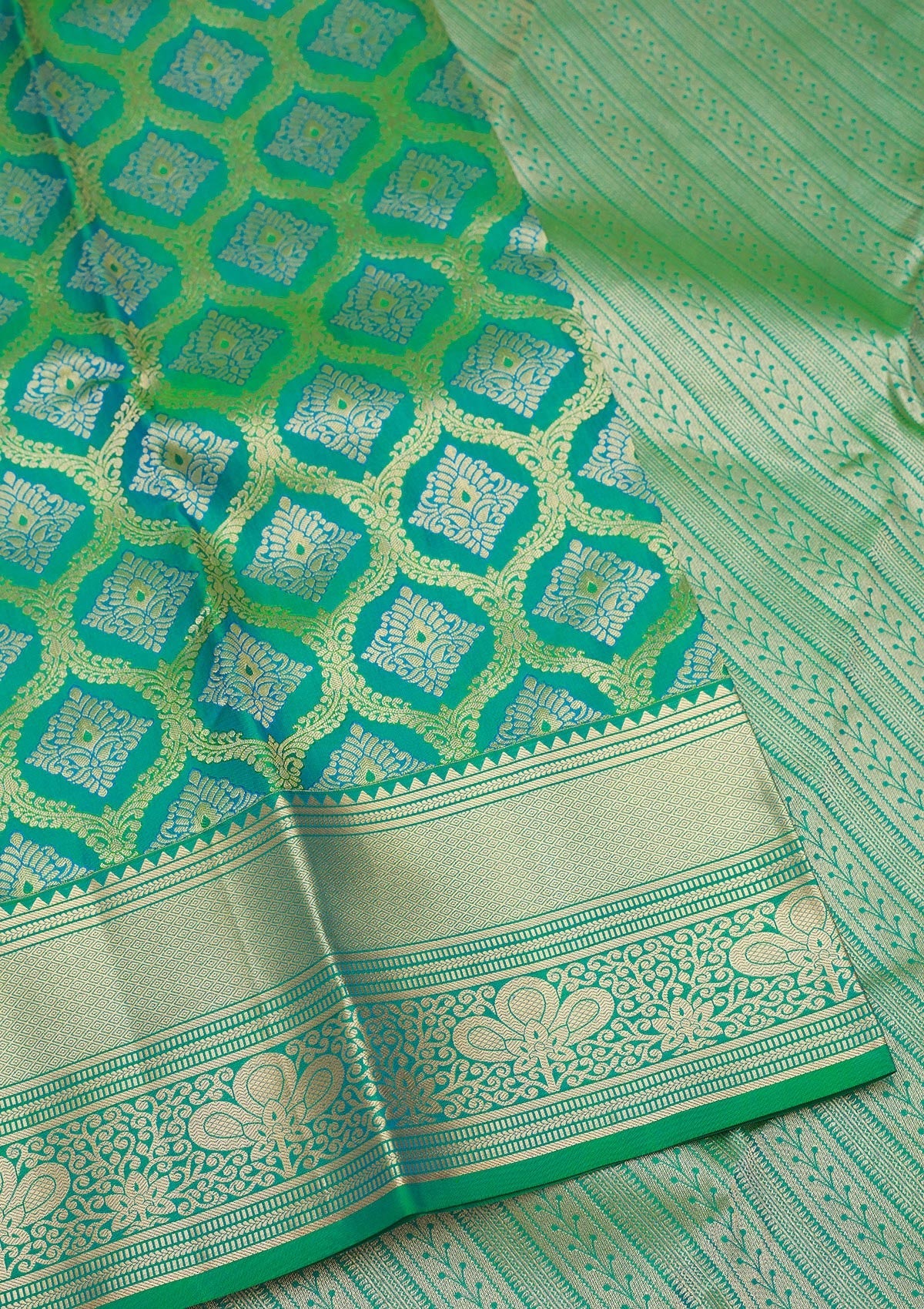 Rama Green Zariwork Pure Silk Saree-Koskii