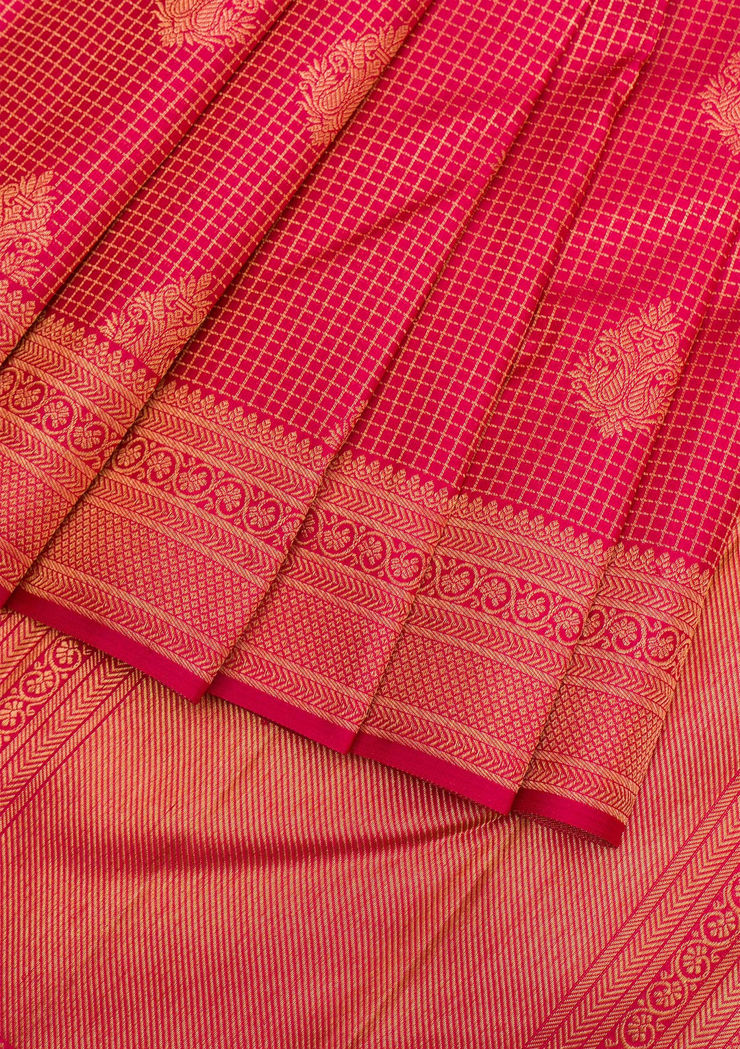 Red Gold Zariwork Pure Silk Saree - Koskii