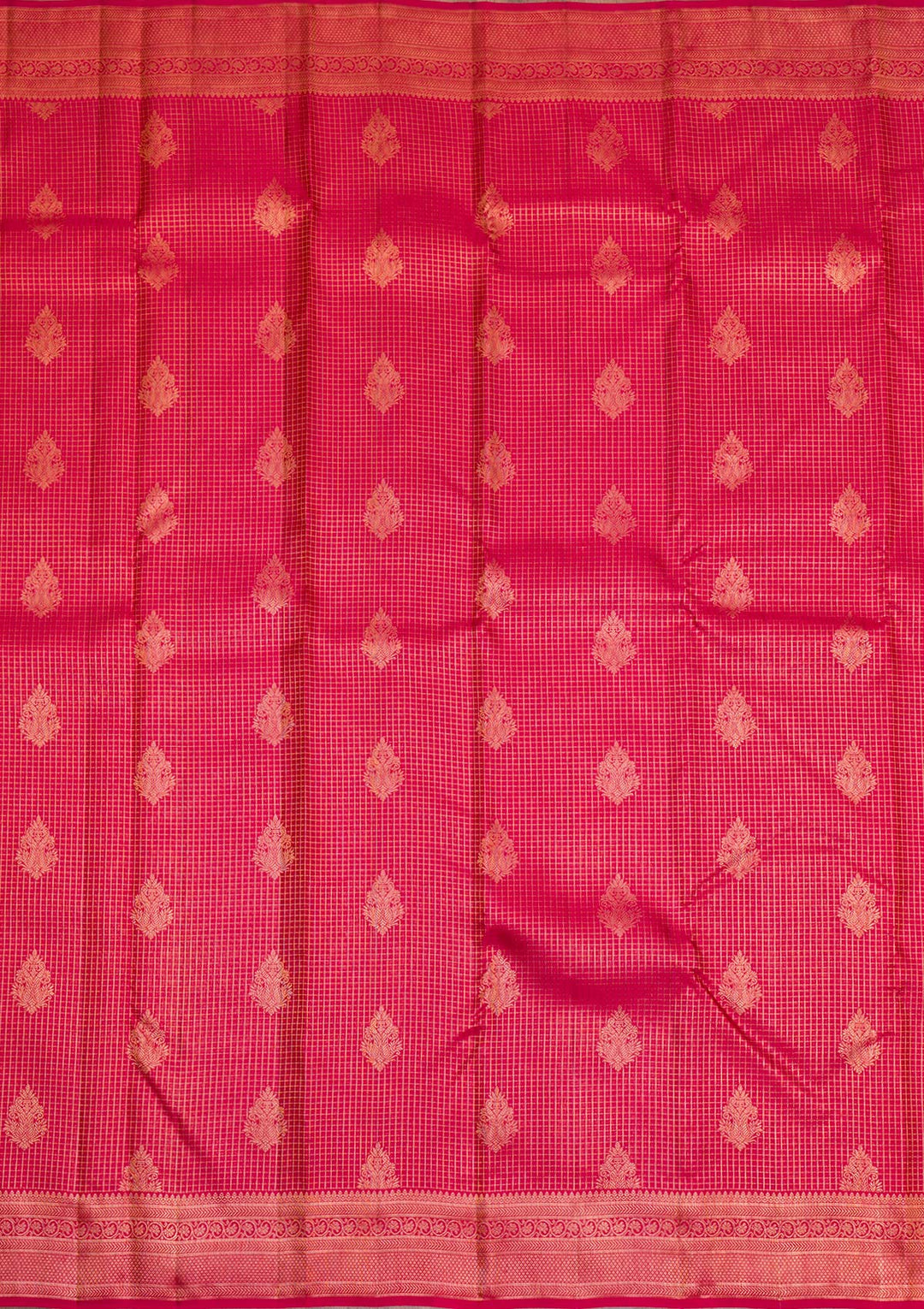Red Gold Zariwork Pure Silk Saree - Koskii
