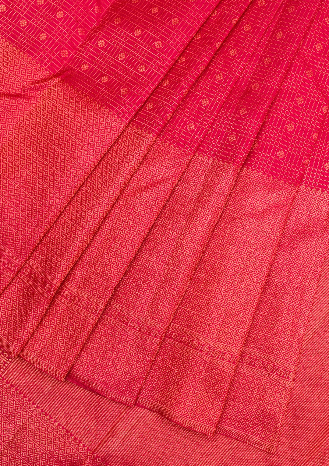 Red Gold Zariwork Pure Silk Saree - Koskii