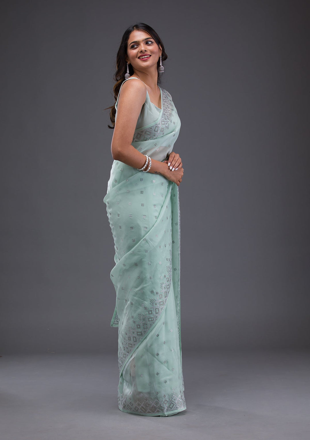 Grey Threadwork Shimmer Designer Saree-Koskii