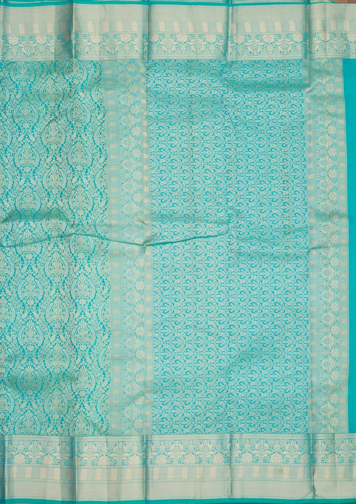 Sea Green Zariwork Pure Silk Saree-Koskii