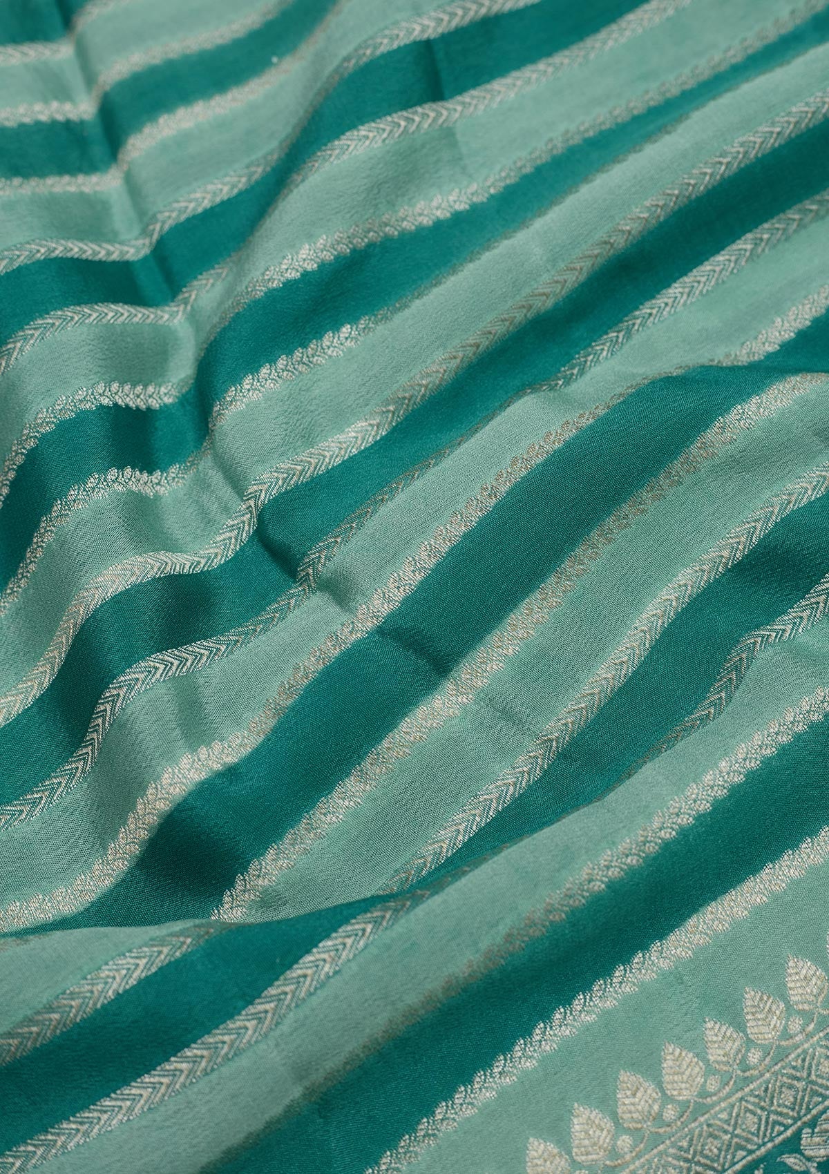 Turquoise Blue Zariwork Pure Silk Saree-Koskii