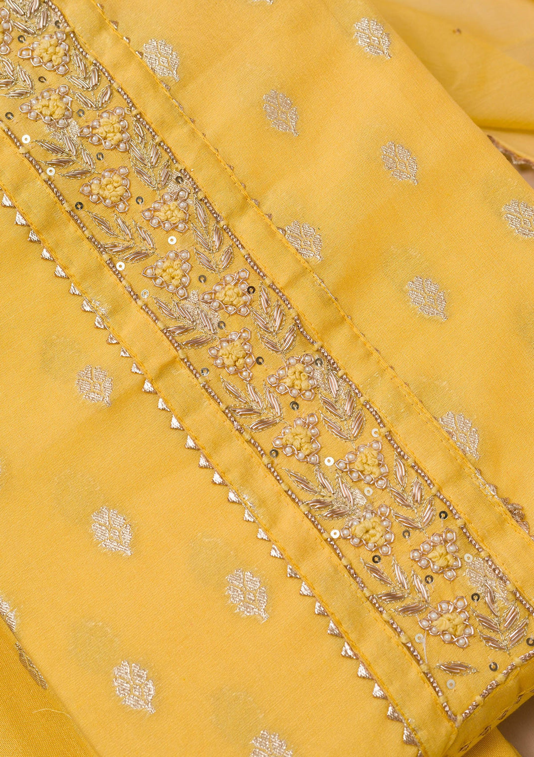 kosariii✴︎ Buy Yellow Zariwork Pure Silk Saree - Koskii