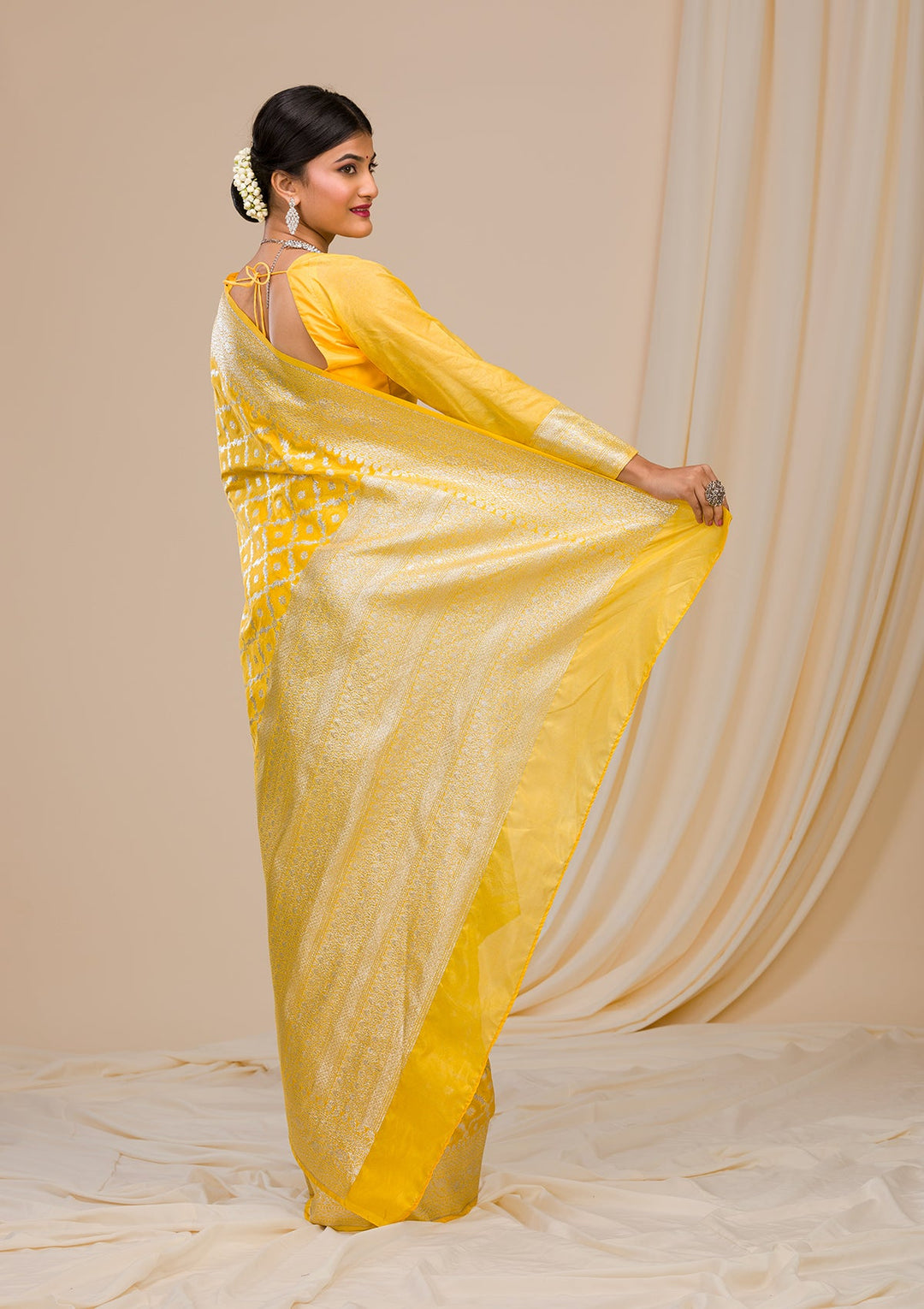 Buy Yellow Zariwork Banarasi Silk Saree - Koskii