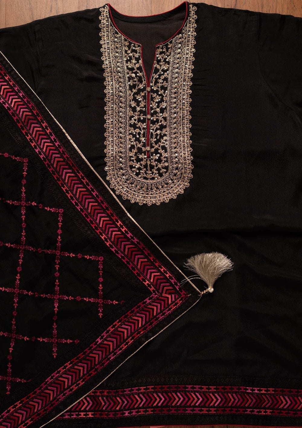 Black Cutdana Semi Crepe Designer Semi-Stitched Salwar Suit - koskii