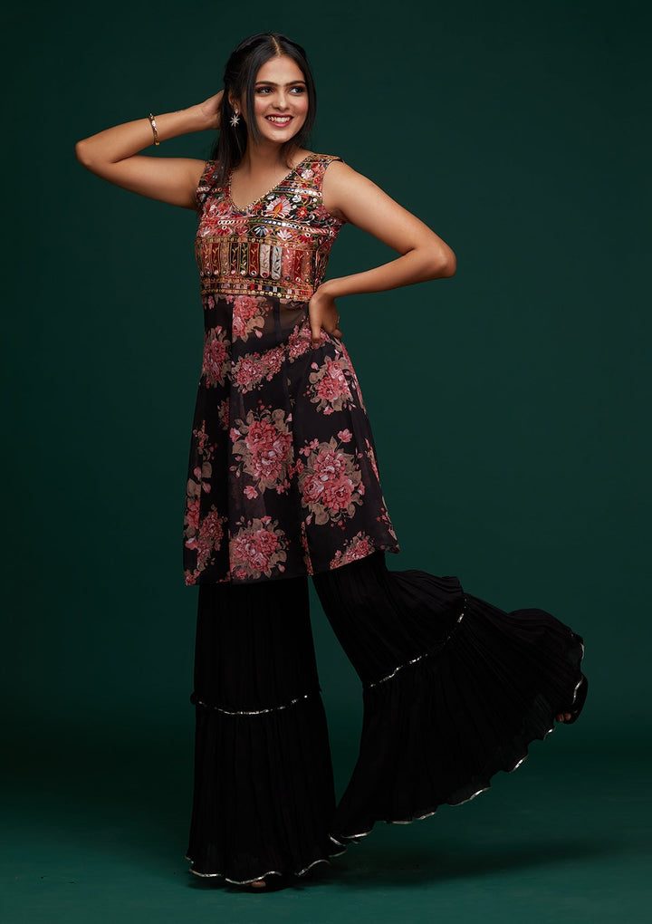Black Threadwork Georgette Designer Salwar Suit - Koskii