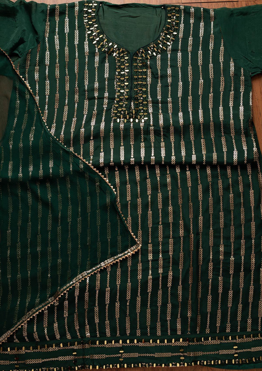 Bottle Green Mirrorwork Semi Crepe Designer Semi-Stitched Salwar Suit - koskii