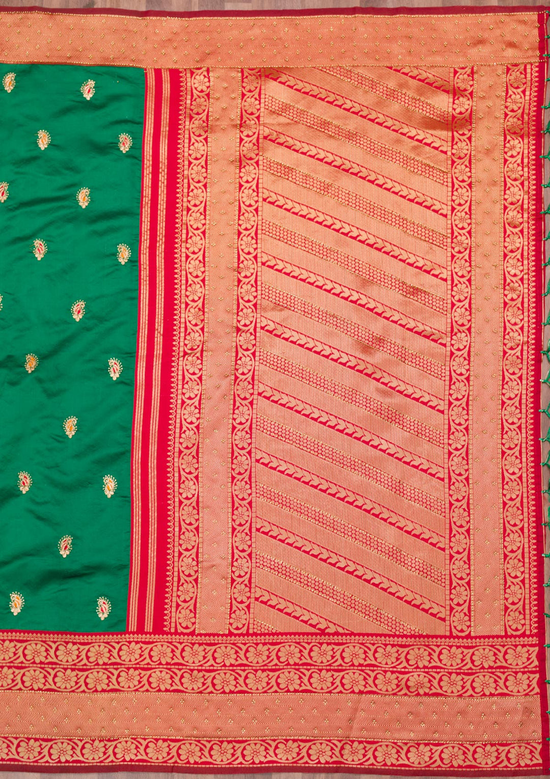 Bottle Green Zariwork Art Silk Saree-Koskii