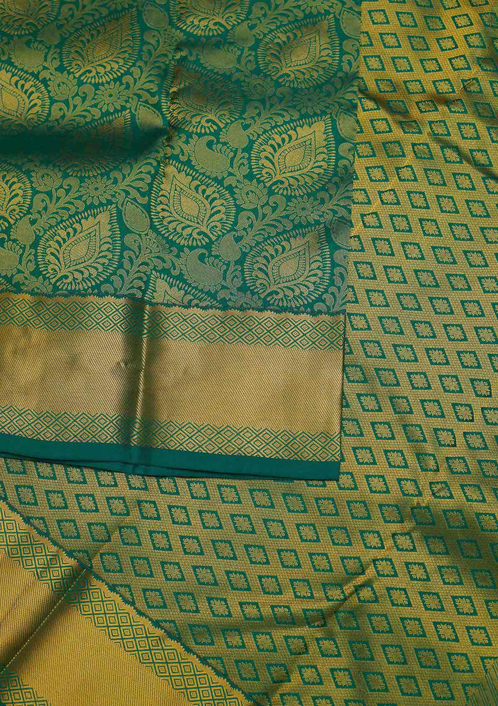 Bottle Green Zariwork Pure Silk Designer Saree - Koskii