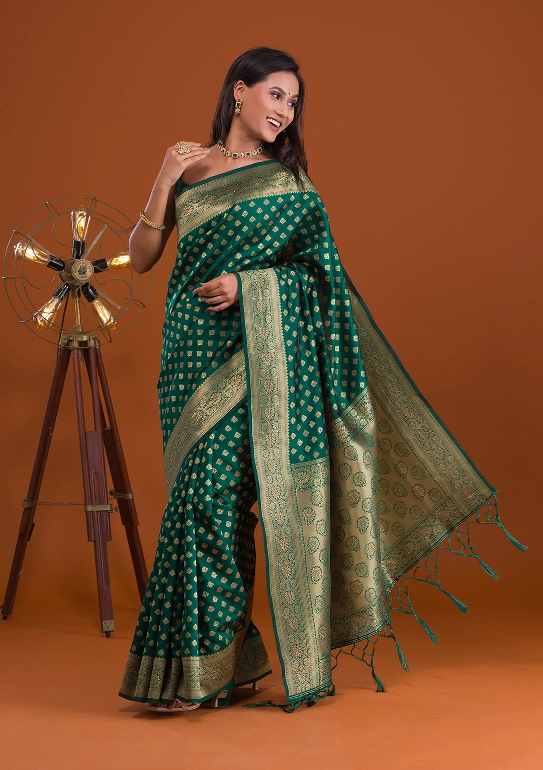 Bottle Green Zariwork Raw-Silk Saree-Koskii