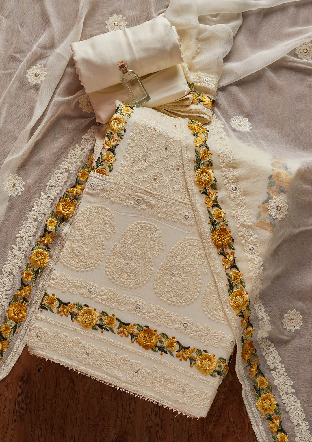 Cream Threadwork Georgette Designer Unstitched Salwar Suit - koskii