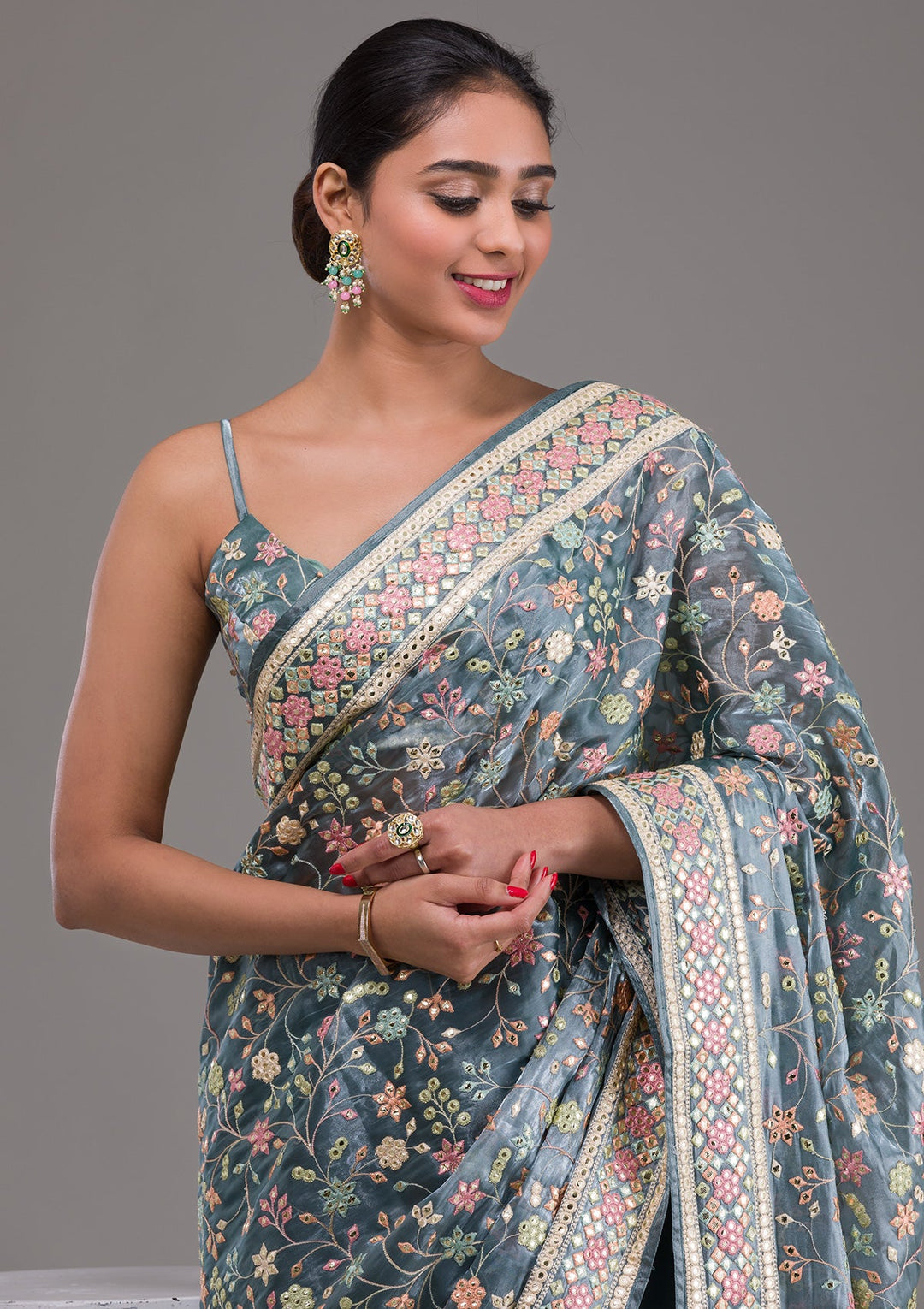 Gray Threadwork Shimmer Saree-Koskii