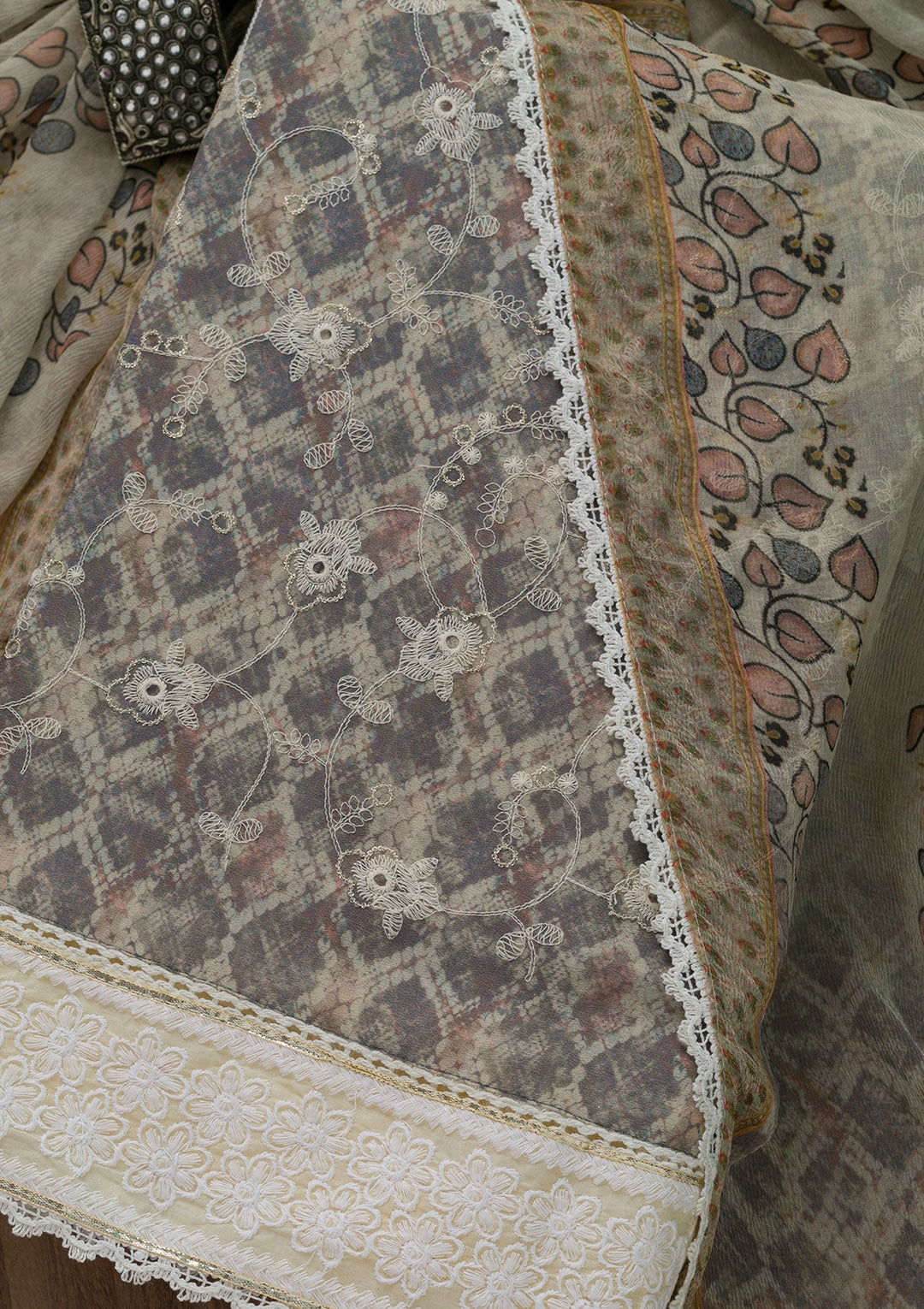 Grey Threadwork Chiffon Unstitched Salwar Suit-Koskii