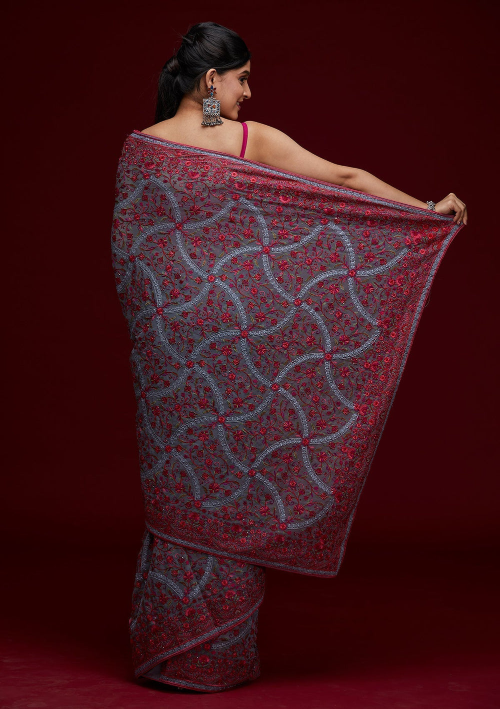 Grey Threadwork Georgette Saree - Koskii