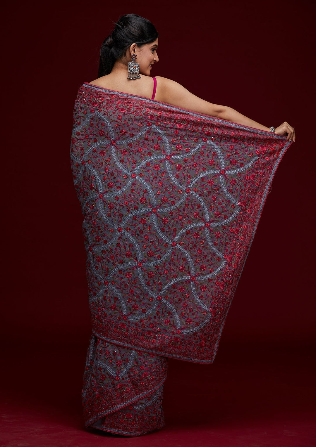 Grey Threadwork Georgette Saree - Koskii