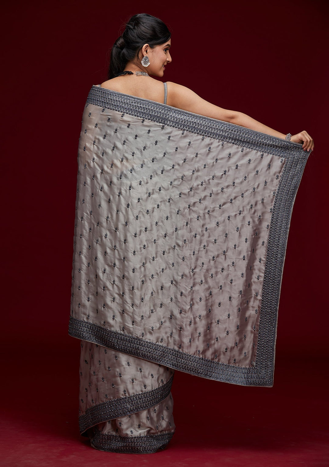 Grey Threadwork Georgette Saree - Koskii