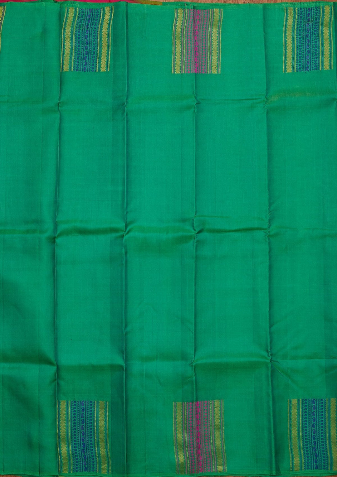 Leaf Green Zariwork Pure Silk Designer Saree - koskii