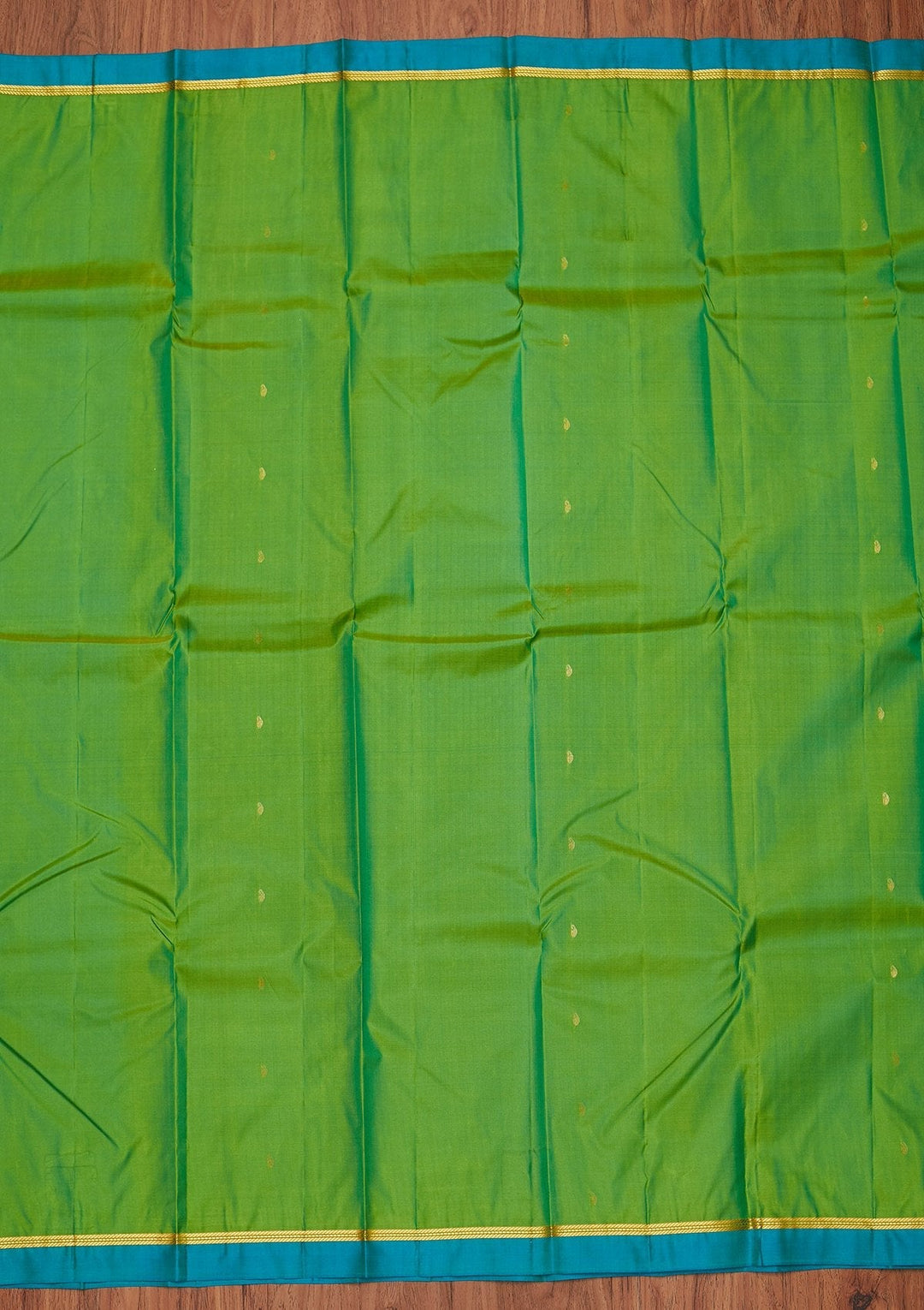 Leaf Green Zariwork Pure Silk Designer Unstitched Saree - Koskii