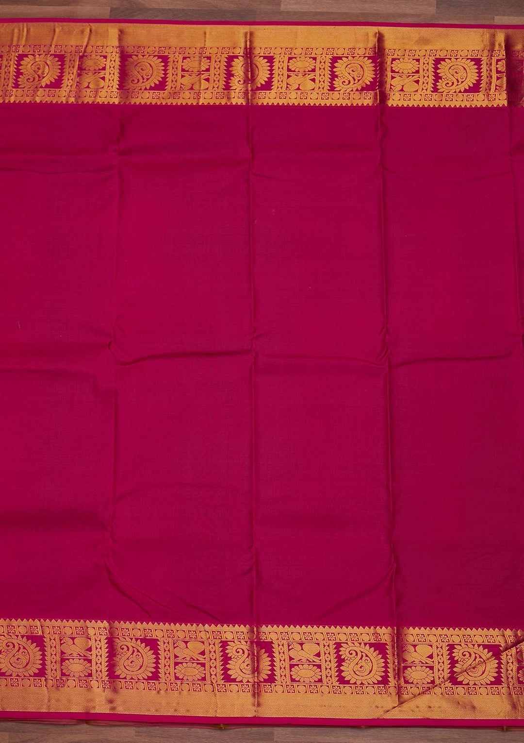 Leaf Green Zariwork Pure Silk Designer Saree - Koskii
