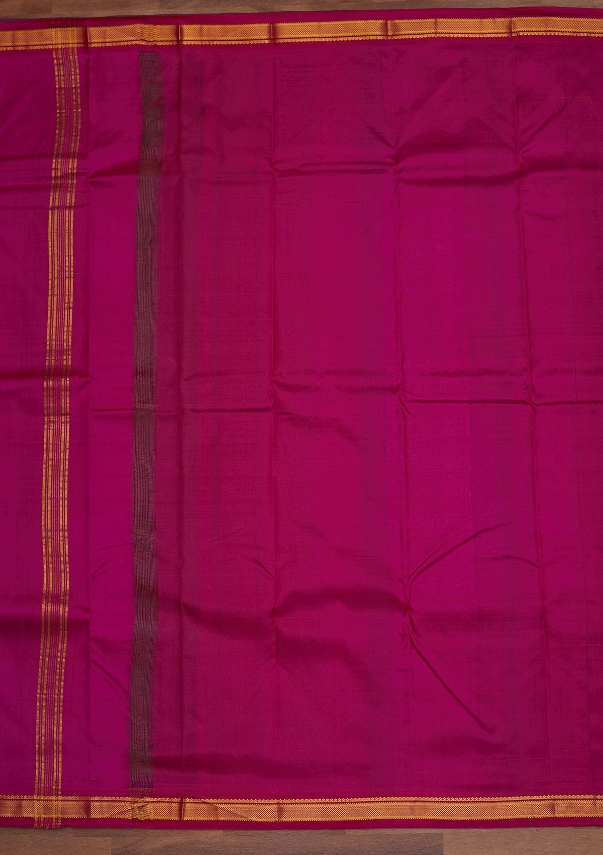 Leaf Green Zariwork Pure Silk Designer Saree - Koskii