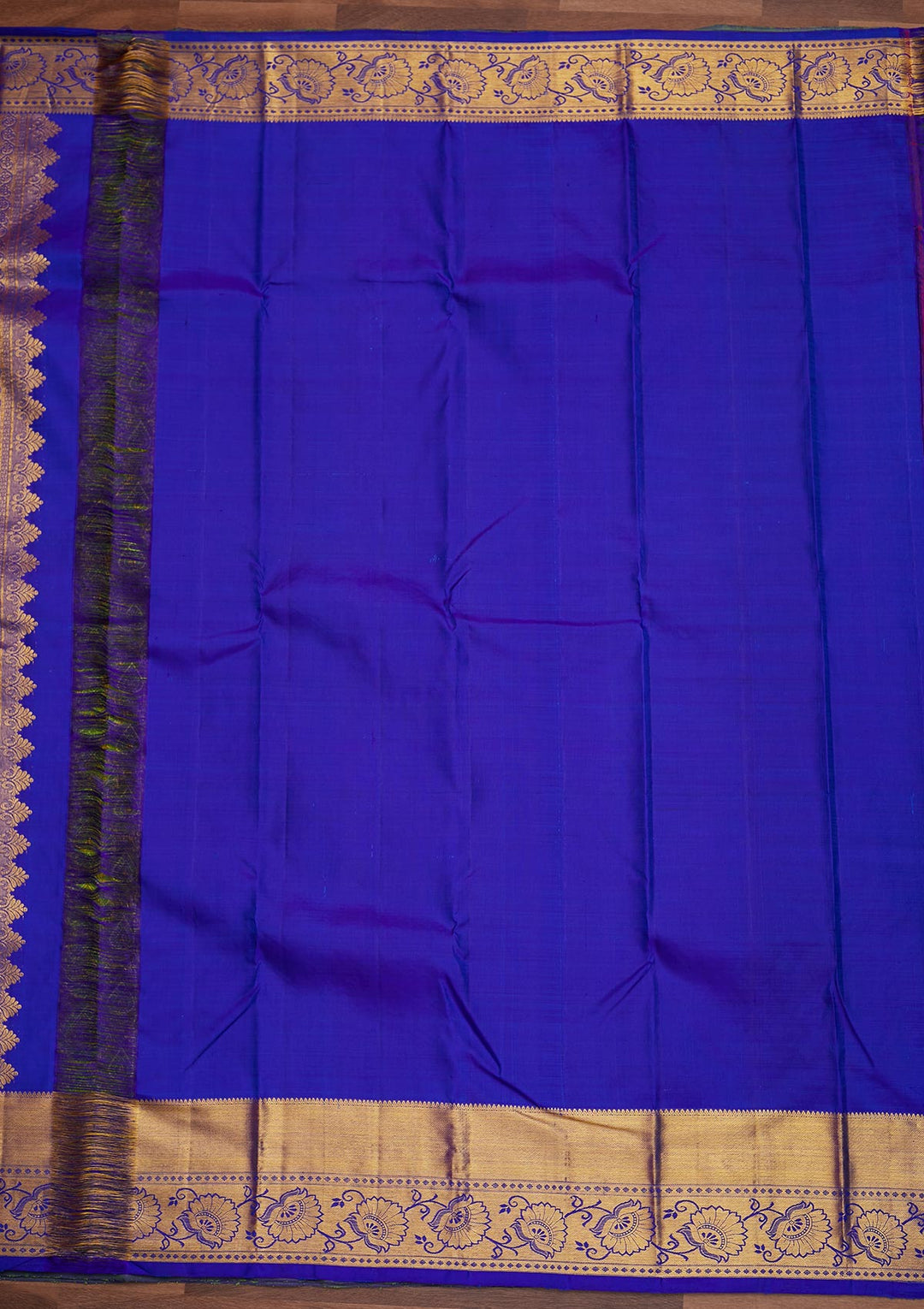 Leaf Green Zariwork Pure Silk Designer Saree - Koskii