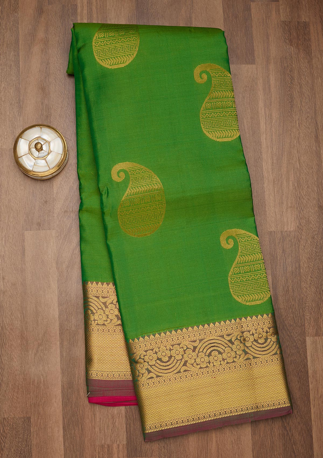 Leaf Green Zariwork Pure Silk Saree-Koskii