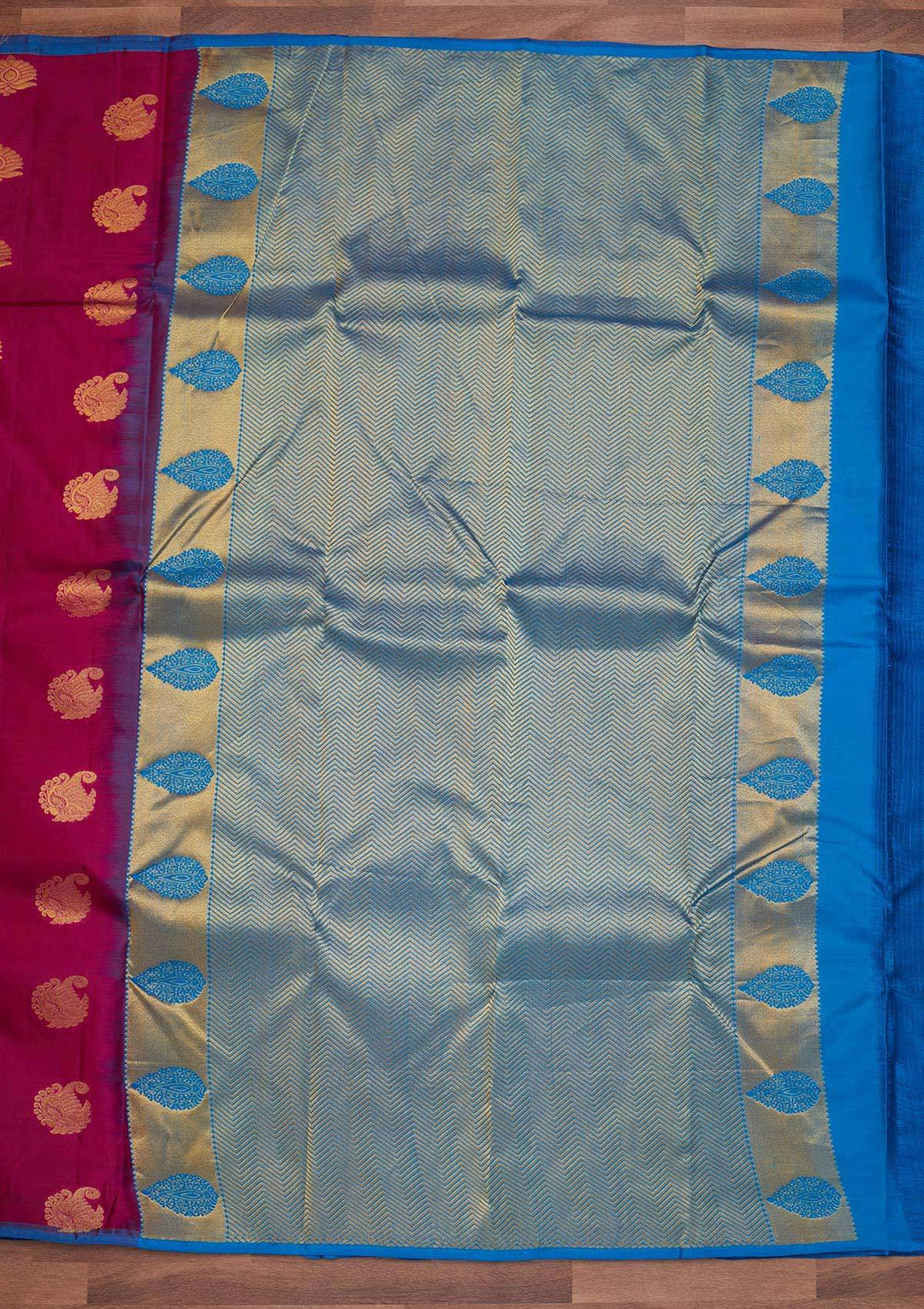 Magenta Pink Zariwork Pure Silk Designer Saree - Koskii